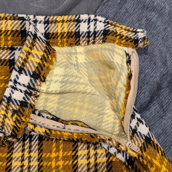 vintage 70's high waisted skirt | plaid skirt - Picture 3 of 4